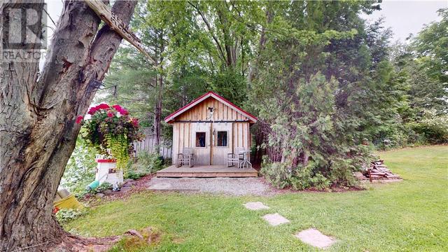 106 Cannards Lane, House detached with 3 bedrooms, 1 bathrooms and null parking in Central Manitoulin ON | Image 3