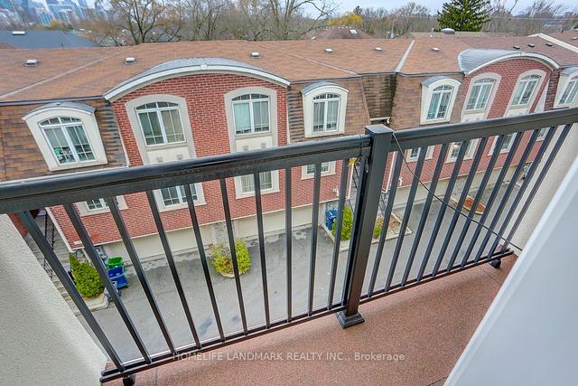 95b Finch Ave W, House attached with 3 bedrooms, 3 bathrooms and 2 parking in Toronto ON | Image 18