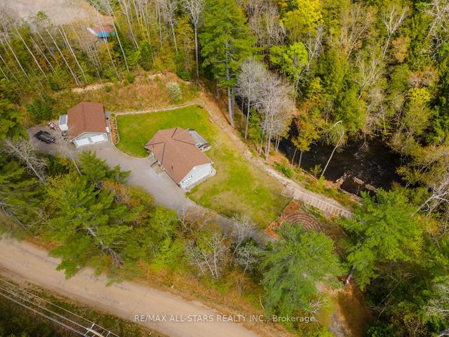 1028 Coleman Lake Rd, House detached with 3 bedrooms, 2 bathrooms and 12 parking in Dysart et al ON | Image 36