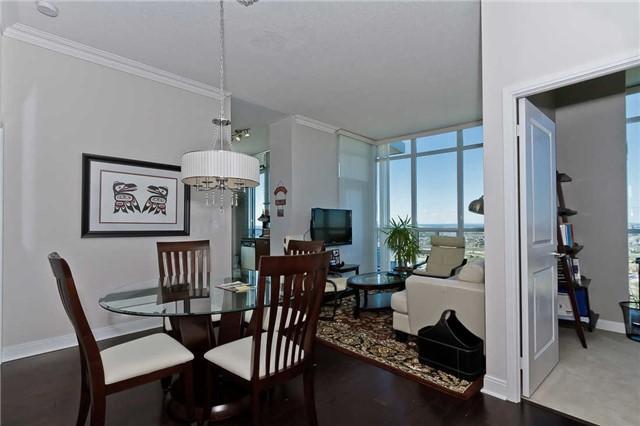 lph08 - 80 Absolute Ave, Condo with 2 bedrooms, 2 bathrooms and 1 parking in Mississauga ON | Image 2