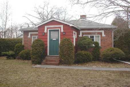 40 Beech Ave, House detached with 2 bedrooms, 1 bathrooms and 2 parking in Clarington ON | Image 1