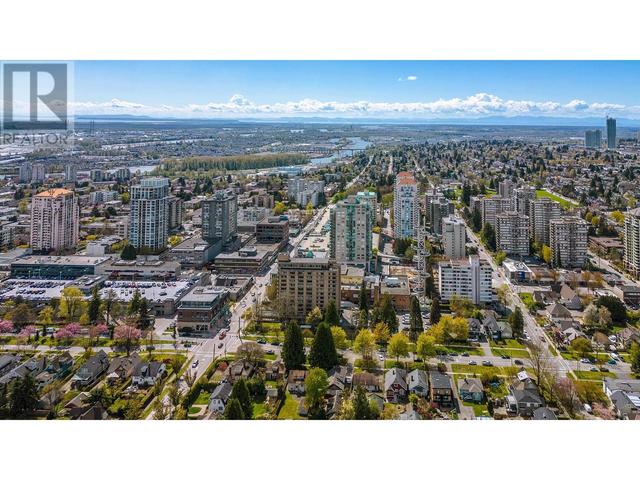 1704 - 612 Sixth Street, Condo with 1 bedrooms, 2 bathrooms and 1 parking in New Westminster BC | Image 2