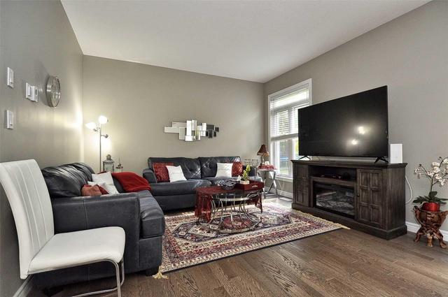 79 Elmbank Tr, House detached with 3 bedrooms, 4 bathrooms and 2 parking in Kitchener ON | Image 7
