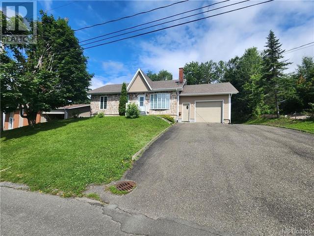 233 Bellevue Street, House detached with 3 bedrooms, 2 bathrooms and null parking in Edmundston NB | Image 48