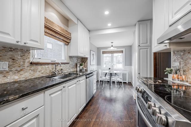 20 Shields Ave, House detached with 3 bedrooms, 3 bathrooms and 1 parking in Toronto ON | Image 5