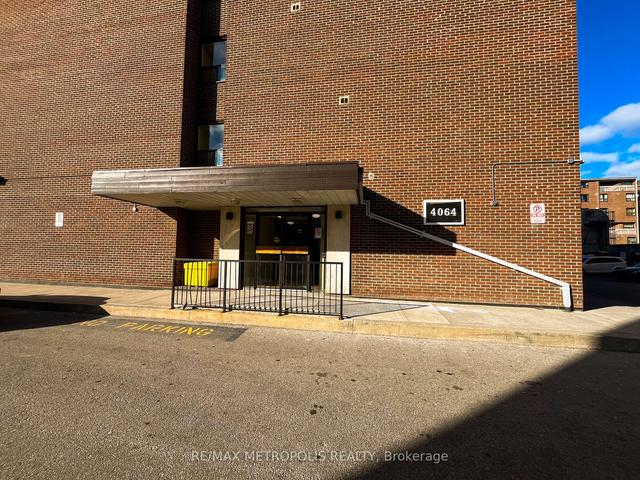 523 - 4064 Lawrence Ave E, Condo with 2 bedrooms, 1 bathrooms and 1 parking in Toronto ON | Image 12