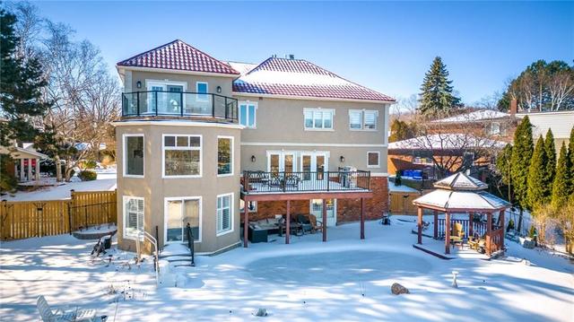 2169 Bonfield Court, House detached with 6 bedrooms, 5 bathrooms and 6 parking in Burlington ON | Image 46