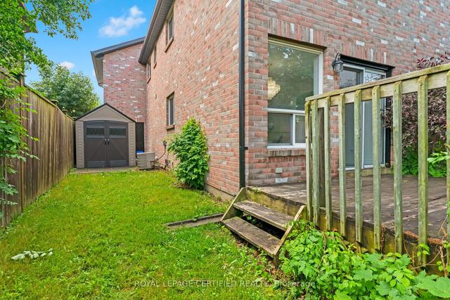 383 Burnett Ave, House detached with 3 bedrooms, 6 bathrooms and 4 parking in Cambridge ON | Image 3