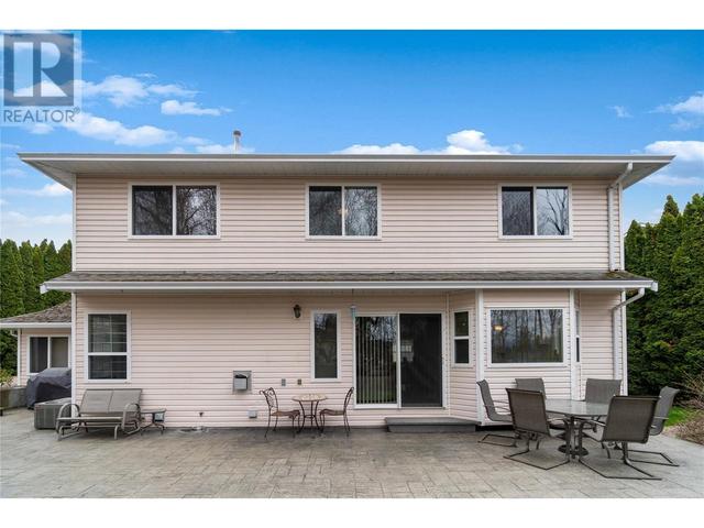 1871 2 Avenue Ne, House detached with 4 bedrooms, 2 bathrooms and 2 parking in Salmon Arm BC | Image 34