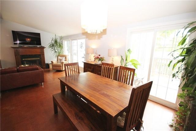30 Highbrook Dr, House detached with 3 bedrooms, 2 bathrooms and 3 parking in Toronto ON | Image 7