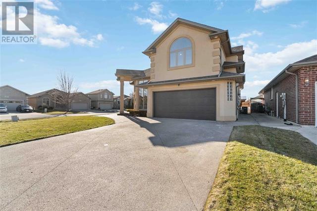 401 Hadfield Crescent, House detached with 4 bedrooms, 3 bathrooms and null parking in Sarnia ON | Image 3