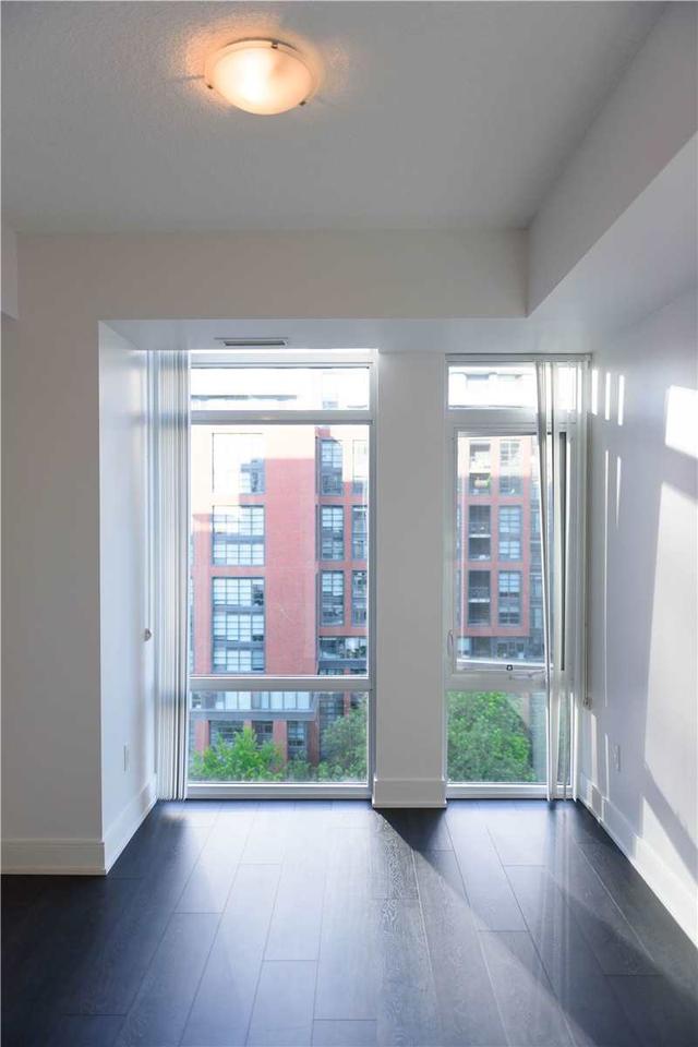 1522 - 525 Adelaide St W, Condo with 2 bedrooms, 2 bathrooms and 1 parking in Toronto ON | Image 14