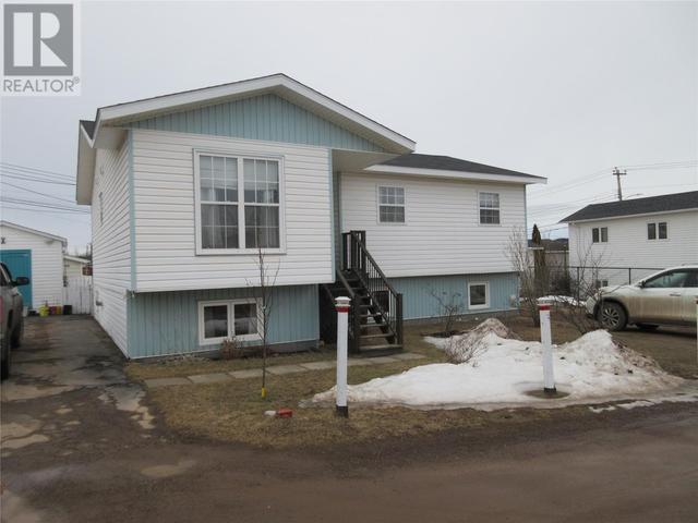 1 Glavines Lane, House other with 5 bedrooms, 2 bathrooms and null parking in Bishop's Falls NL | Image 2