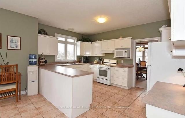 282 Ambleside Dr, House detached with 2 bedrooms, 3 bathrooms and 6 parking in London ON | Image 10
