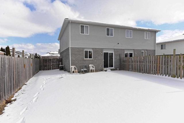 29 Mosser Dr, House semidetached with 3 bedrooms, 3 bathrooms and 3 parking in Cambridge ON | Image 35