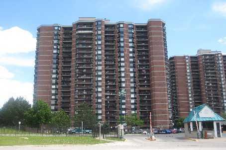 2004 - 236 Albion Rd, Condo with 3 bedrooms, 2 bathrooms and 1 parking in Toronto ON | Image 1