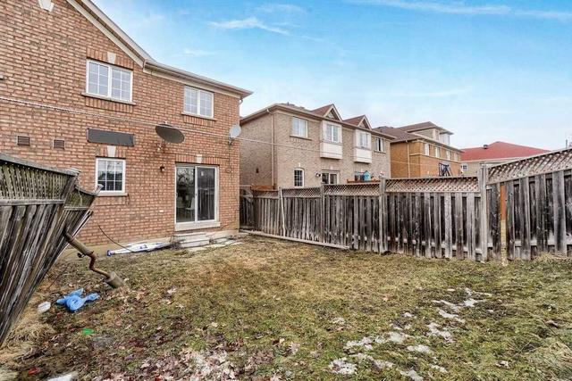 31 Rotunda St, House semidetached with 4 bedrooms, 3 bathrooms and 4 parking in Brampton ON | Image 33