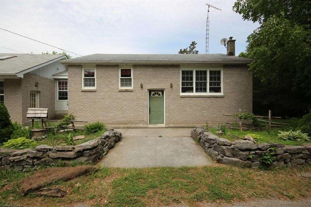 1372 Middle Road, House detached with 3 bedrooms, 1 bathrooms and 10 parking in Kingston ON | Image 4