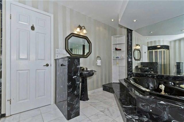 1619 Carrington Rd, House detached with 4 bedrooms, 4 bathrooms and 6 parking in Mississauga ON | Image 15