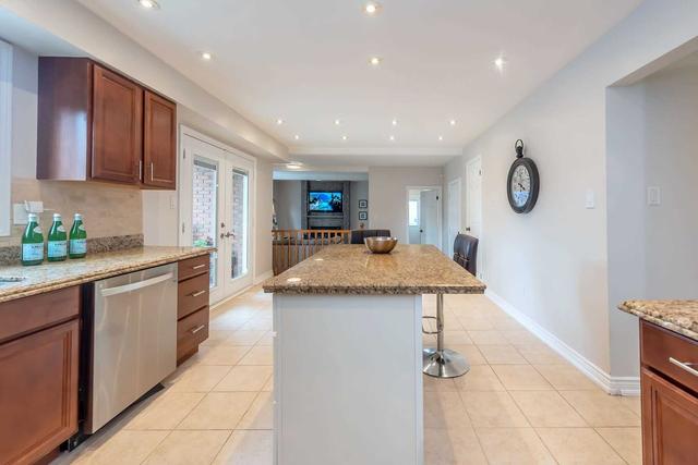 352 Springbrook Ave, House detached with 5 bedrooms, 3 bathrooms and 4 parking in Hamilton ON | Image 34