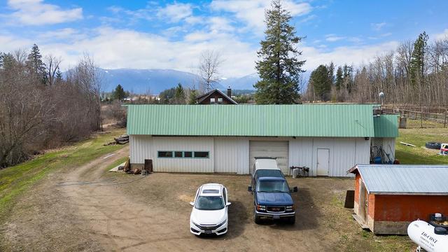 4641 Samuelson Road, House detached with 3 bedrooms, 2 bathrooms and null parking in Central Kootenay B BC | Image 47
