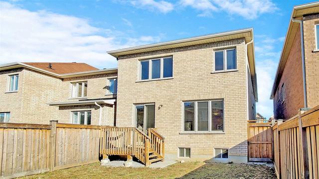 11 Wermoth Crt, House attached with 4 bedrooms, 3 bathrooms and 2 parking in Markham ON | Image 35