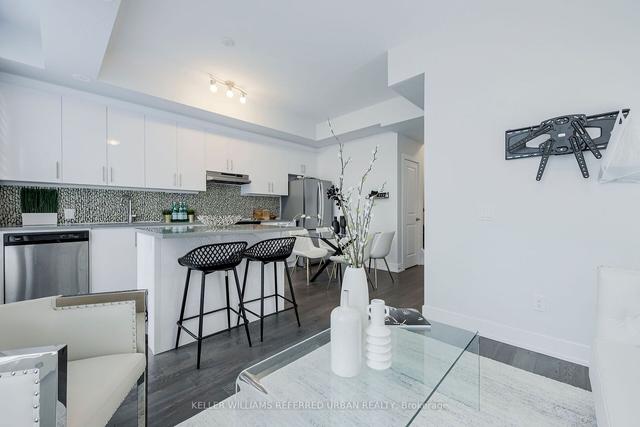 236 - 9580 Islington Ave, Townhouse with 2 bedrooms, 3 bathrooms and 1 parking in Vaughan ON | Image 9