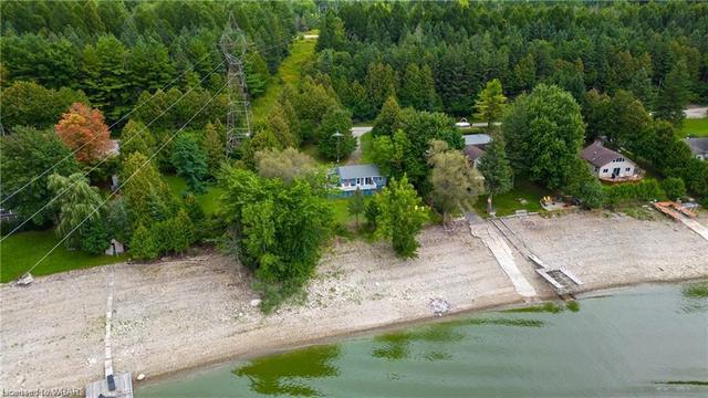 209 Road 2 South, House detached with 2 bedrooms, 1 bathrooms and 15 parking in Mapleton ON | Image 8