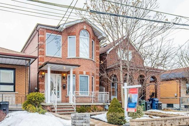 276 Nairn Ave, House detached with 3 bedrooms, 2 bathrooms and 2 parking in Toronto ON | Image 1