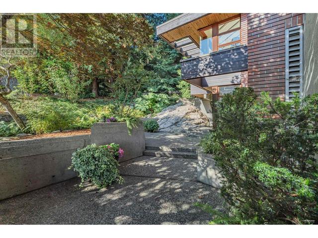 4651 Marine Drive, House detached with 4 bedrooms, 3 bathrooms and 2 parking in West Vancouver BC | Image 7