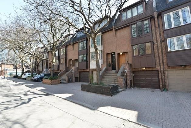 211A Mutual St, House attached with 3 bedrooms, 3 bathrooms and 1 parking in Toronto ON | Image 15