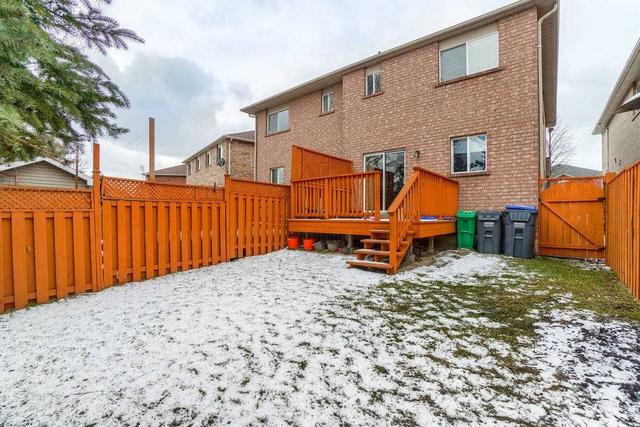31 Melissa Crt, House semidetached with 3 bedrooms, 3 bathrooms and 3 parking in Brampton ON | Image 23