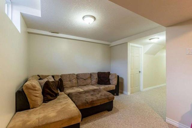 43 Sinclair St, House detached with 3 bedrooms, 3 bathrooms and 5 parking in Guelph ON | Image 9