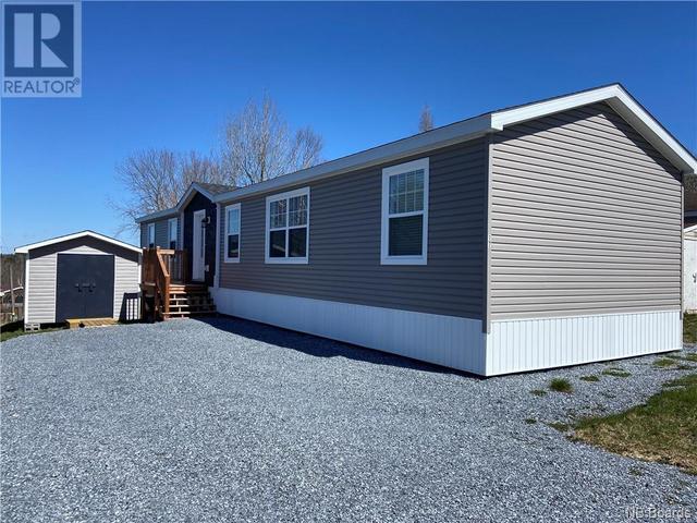 17 Third Street, House detached with 2 bedrooms, 2 bathrooms and null parking in Quispamsis NB | Image 1