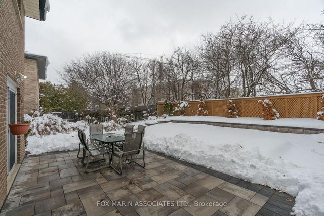 2254 Malden Crt, House detached with 4 bedrooms, 2 bathrooms and 4 parking in Mississauga ON | Image 30