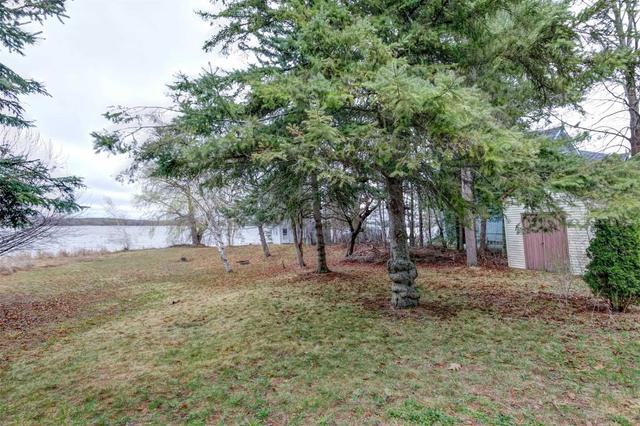28 Grills Rd, House detached with 2 bedrooms, 1 bathrooms and 1 parking in Kawartha Lakes ON | Image 37