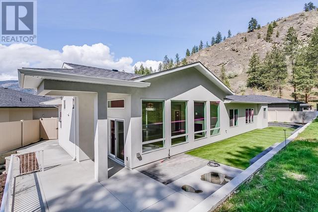 3065 Riesling Place, House detached with 3 bedrooms, 3 bathrooms and 2 parking in West Kelowna BC | Image 35