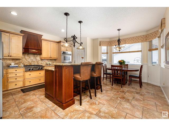 9717 95 St Nw, House detached with 6 bedrooms, 3 bathrooms and null parking in Edmonton AB | Image 4