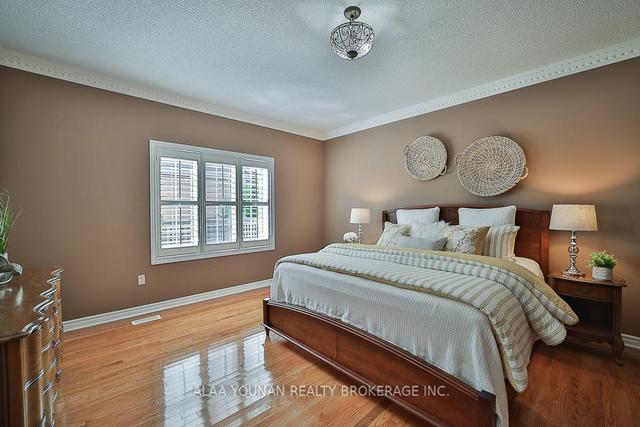 14 Leparc Rd, House detached with 3 bedrooms, 3 bathrooms and 6 parking in Brampton ON | Image 14