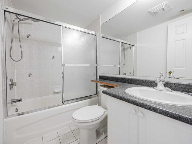 3 - 200 Mclevin Ave, Townhouse with 2 bedrooms, 1 bathrooms and 1 parking in Toronto ON | Image 9