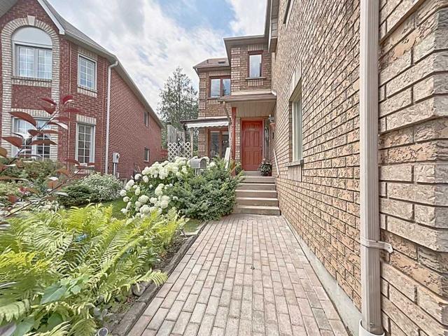 1603 Sandhurst Cres, House detached with 3 bedrooms, 4 bathrooms and 6 parking in Pickering ON | Image 15