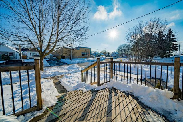 upper - 254 Hibbert Ave, House detached with 2 bedrooms, 1 bathrooms and 4 parking in Oshawa ON | Image 6