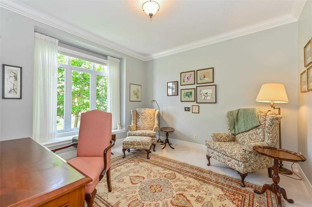 79 Woodside Rd, House detached with 4 bedrooms, 3 bathrooms and 4 parking in Guelph ON | Image 4