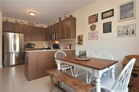 313 Greenwood Dr, House attached with 2 bedrooms, 2 bathrooms and 2 parking in Barrie ON | Image 5