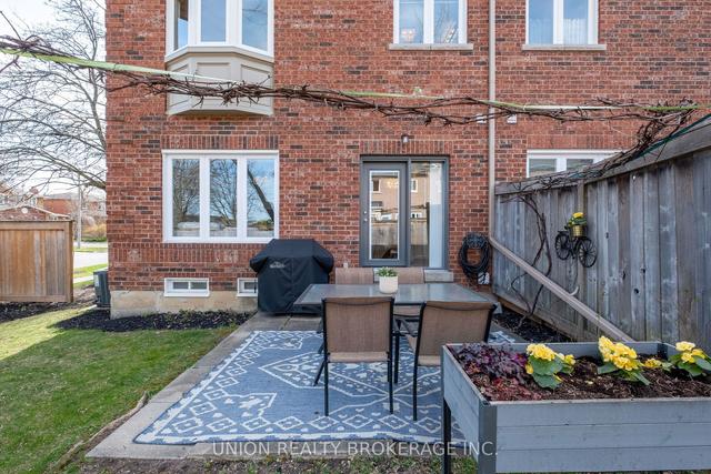 1 - 2 Mary Gapper Cres, Townhouse with 4 bedrooms, 3 bathrooms and 2 parking in Richmond Hill ON | Image 37
