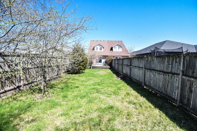 1072a Vansickle Rd N, House semidetached with 3 bedrooms, 3 bathrooms and 5 parking in St. Catharines ON | Image 22