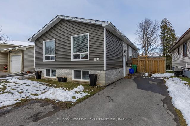 1999 Mapleridge Dr, House detached with 3 bedrooms, 3 bathrooms and 3 parking in Peterborough ON | Image 1