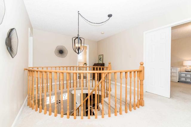 79 Mayor Cres, House detached with 3 bedrooms, 3 bathrooms and 2 parking in Ajax ON | Image 9