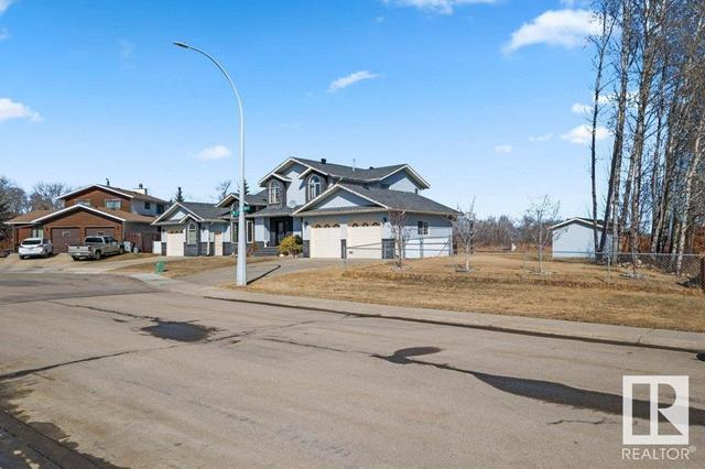 6599 53a Av, House detached with 3 bedrooms, 3 bathrooms and null parking in Redwater AB | Image 2