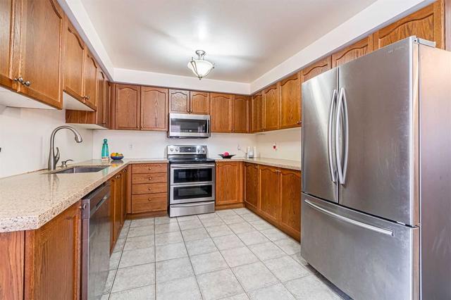 1230 Newell St, House semidetached with 3 bedrooms, 3 bathrooms and 4 parking in Milton ON | Image 3